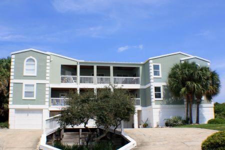 The Oasis At Crescent Beach Hotel Exterior photo